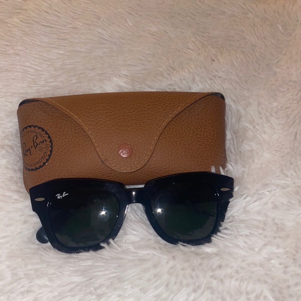 Women’s Ray Bans